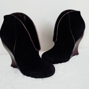 Bottega Veneta Luxury Black Ankle Booties